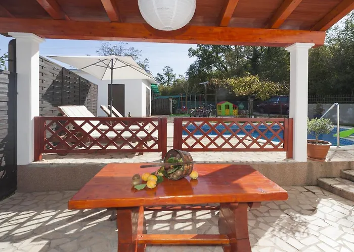 Family Friendly House With A Swimming Pool Marici, - 17820 *